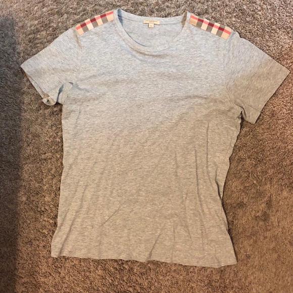 burberry shoulder patch t shirt